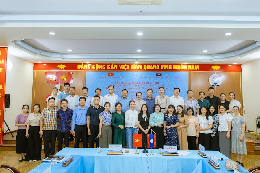 Đoàn công tác Đại sứ quán nước Cộng hòa dân chủ nhân dân Lào làm việc với Liên minh hợp tác xã Thành phố Hải phòng về hợp tác thúc đẩy phát triển kinh tế tập thể