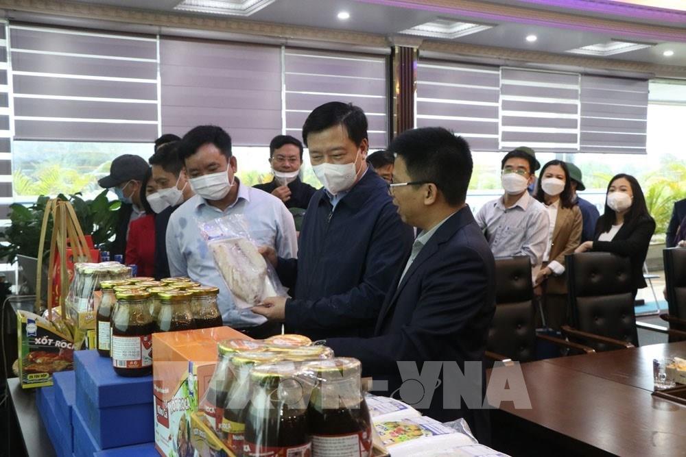 Thúc đẩy liên kết doanh nghiệp với nông dân trong thủy sản và chăn nuôi
