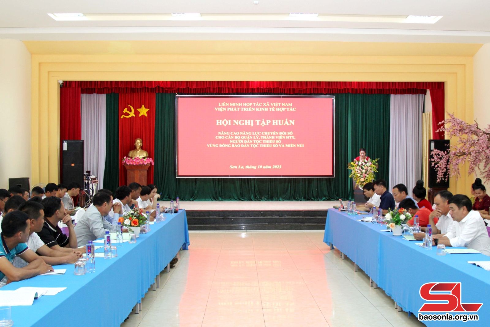 Nâng cao năng lực chuyển đổi số cho HTX và đồng bào dân tộc thiểu số