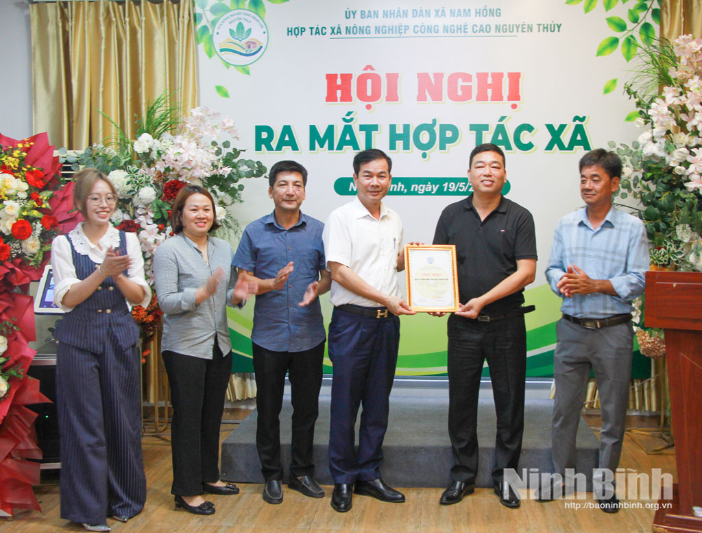 Ninh Bình: Hội nghị trao đổi giải pháp phát triển kinh tế tập thể trên địa bàn tỉnh